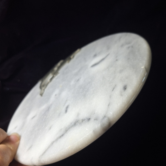 Lindsay Claire Marble Cheese Rd 8" Board with knife - Picture 10 of 14